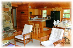 Fully equipped kitchen with seating for the whole family. - Blue Ridge Parkway Lodging